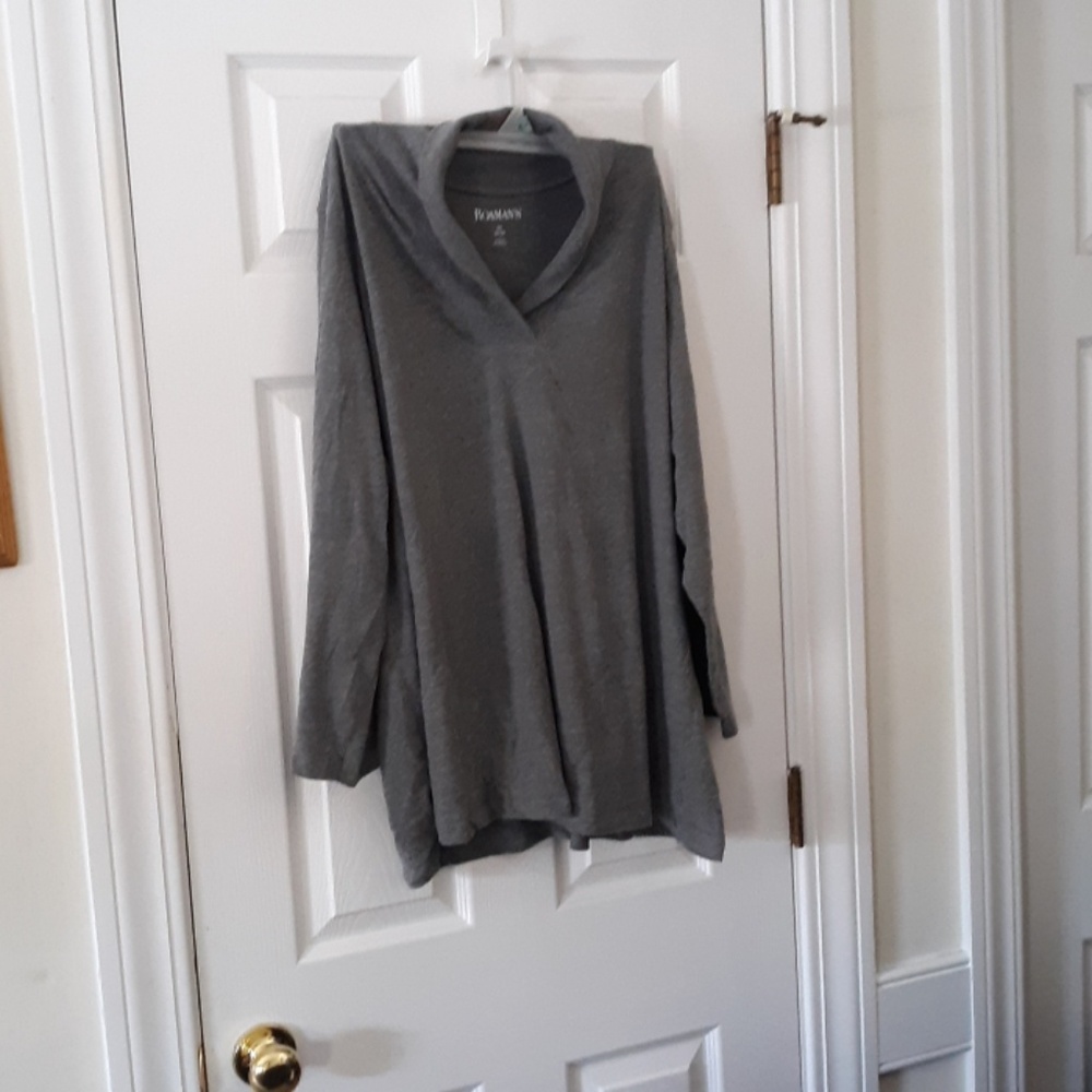 THREE Shirts - Picture 2 of 4